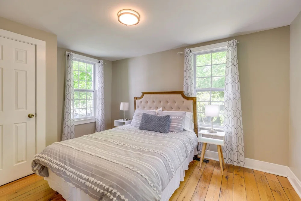 photo 1 of New York Vacation Rental w/ Covered Porch