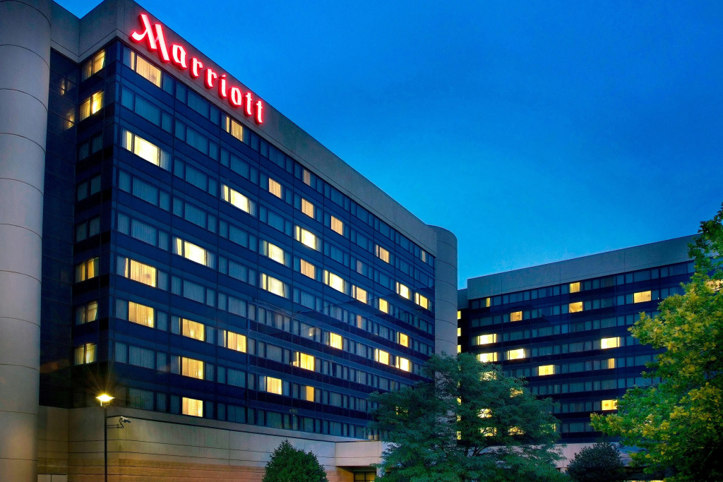 photo 1 of Newark Liberty International Airport Marriott