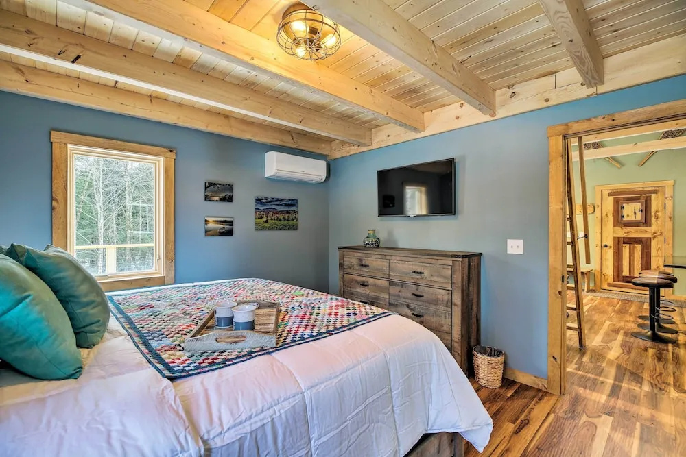photo 1 of Newly Built Cabin w/ Hot Tub - 16 Mi to Stowe Mtn!