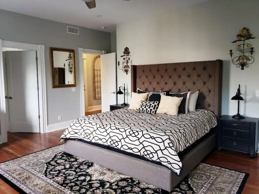 photo 1 of Newly Renovated 4 bed 3 bath and 2 Parking Spots