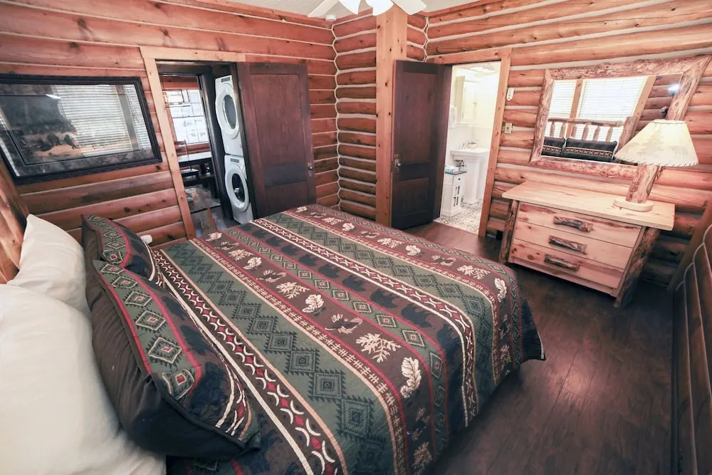 photo 1 of Aspen Mountain Lodge - #3357 by RedAwning