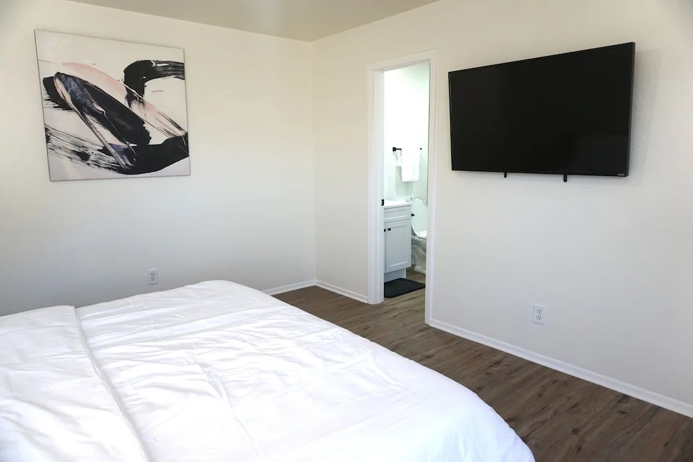 photo 1 of Newly Updated Cozy Home