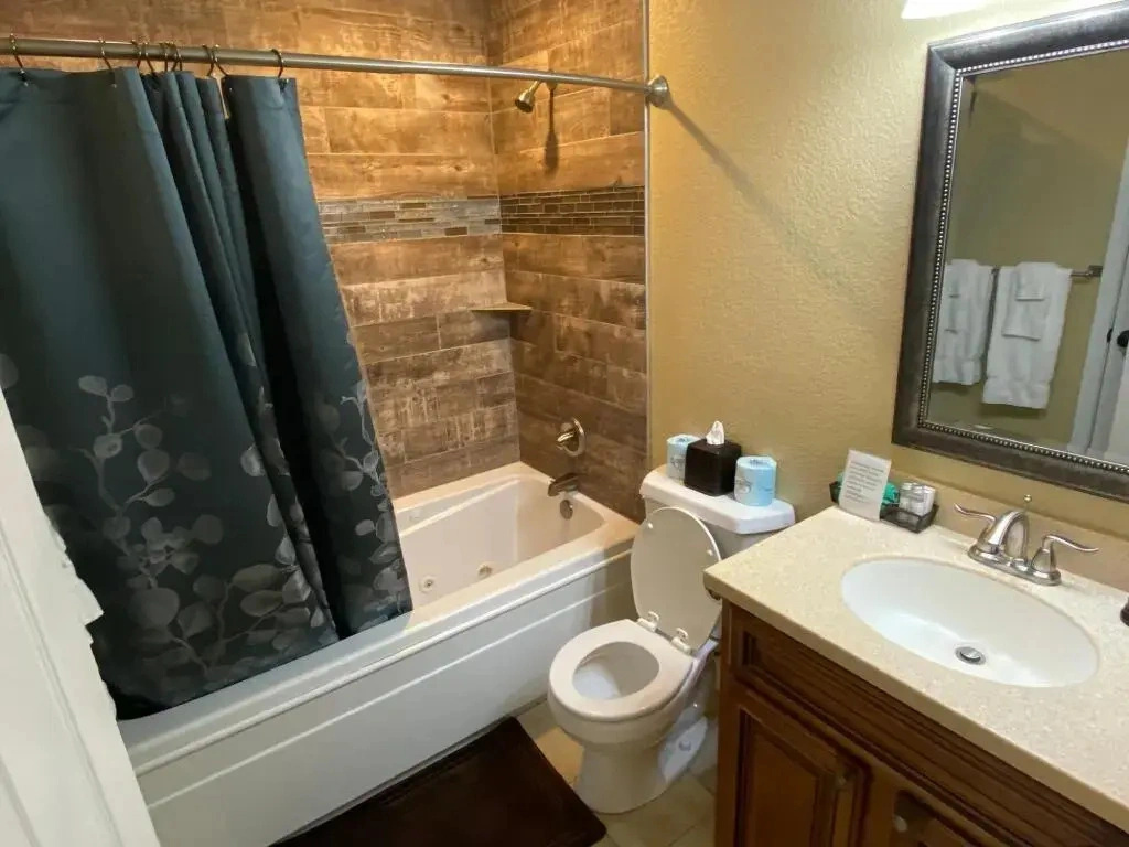 photo 1 of Newly Updated Walk In Level, King, 2 Queens, WIFI, Pool, Sleeps 8 (Club C-7)