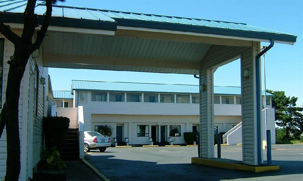 photo 1 of Newport City Center Motel