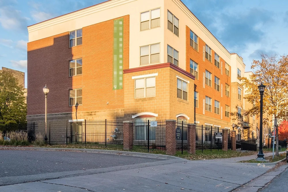 photo 1 of North Loop 1 BR Apt by Frontdesk
