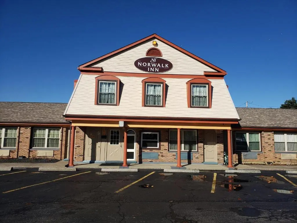 photo 1 of Norwalk Inn