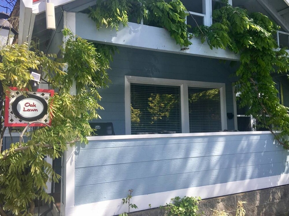 photo 1 of Oak Lawn Cottage ~ 1.5 Blocks to OSF