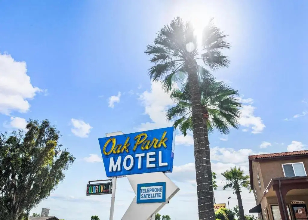 photo 1 of Oak Park Motel