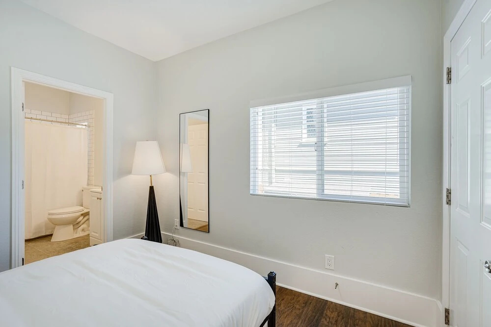 photo 1 of Oakland Vacation Rental ~ 10 Mi to San Francisco!