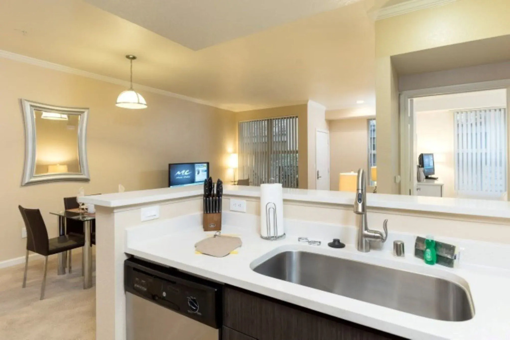 photo 1 of Oakwood 101 San Fernando