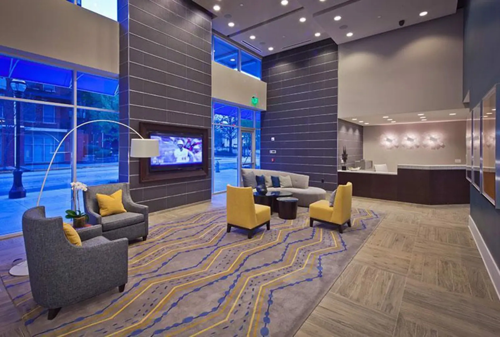 photo 1 of Oakwood At Skyhouse South