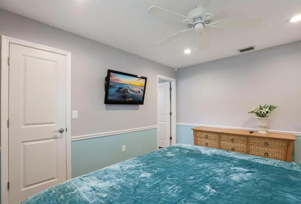 photo 1 of Oasis backyard with hot tub 4/2 close to the beach