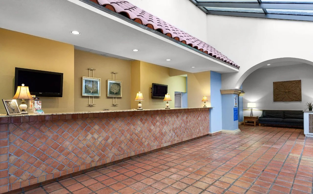 photo 1 of Ocean Reef Resort