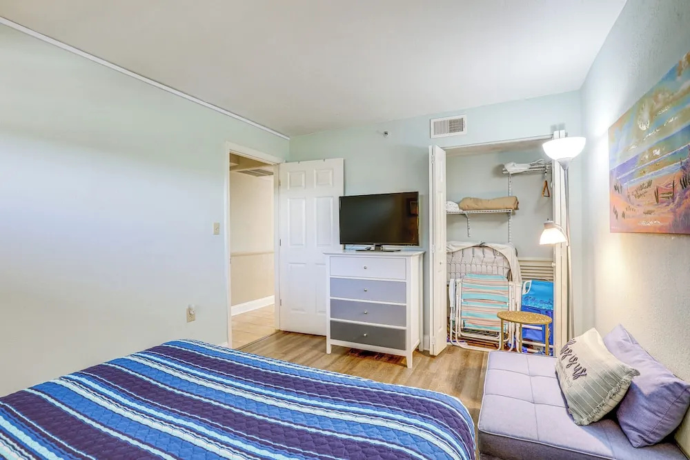 photo 1 of Walk to Shore: Condo w/ 2 Pools in Myrtle Beach