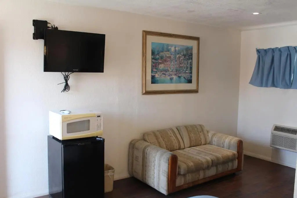 photo 1 of Oceanside Inn and Suites