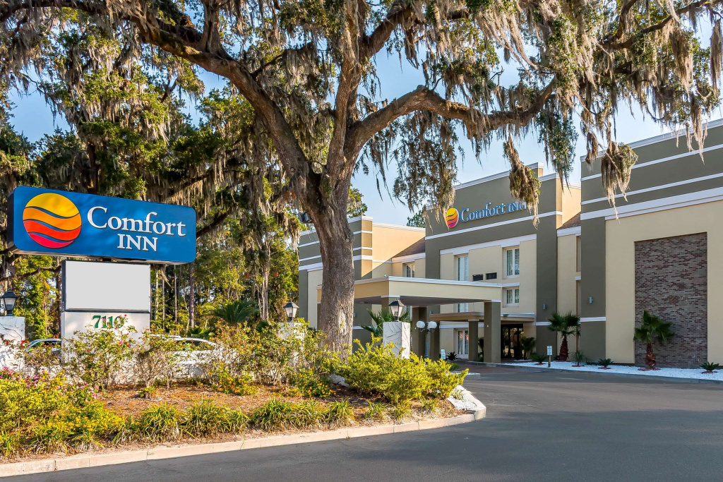 photo 1 of Comfort Inn Savannah Midtown