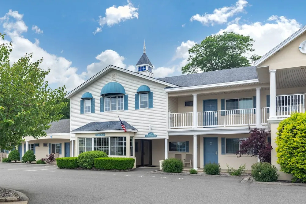 photo 1 of Driftaway Hotel and Pool