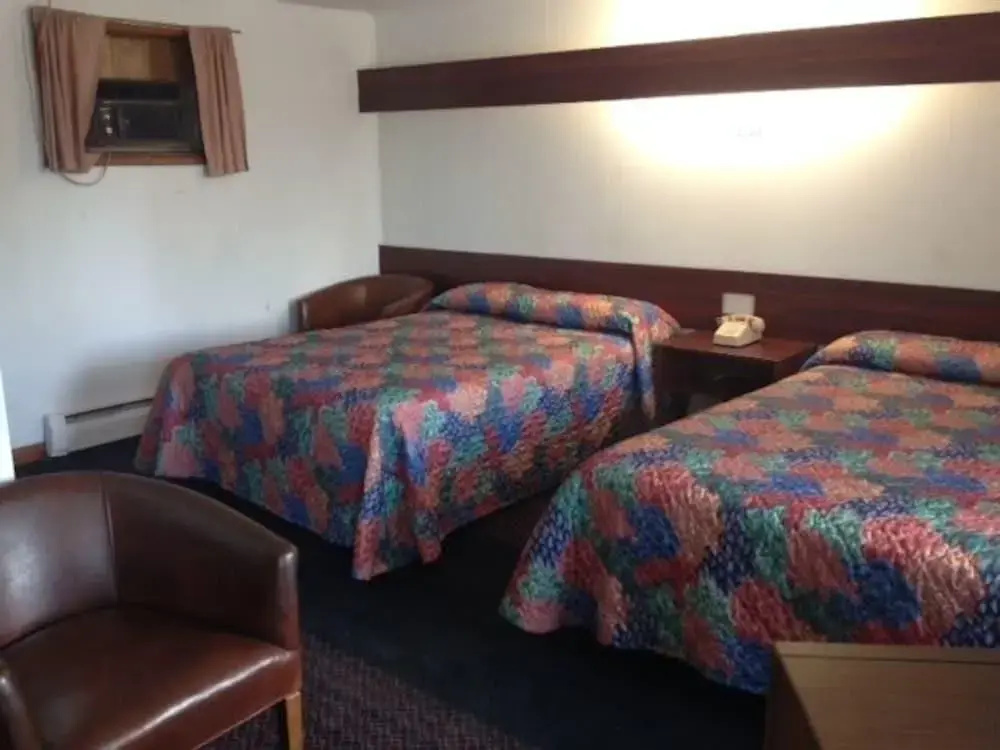 photo 1 of Orchard Park Inn