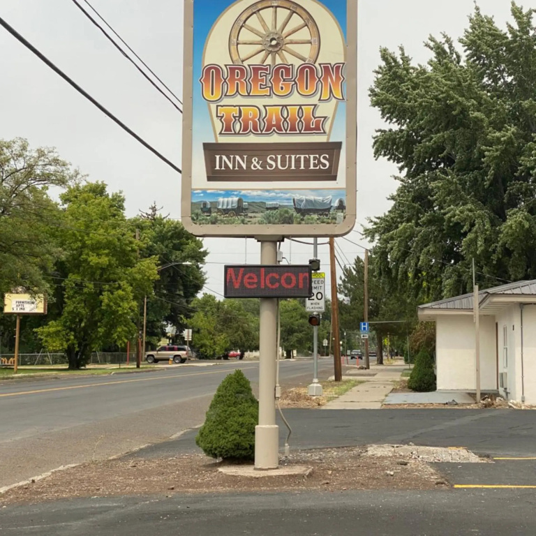 photo 1 of Oregon Trail Inn and Suites
