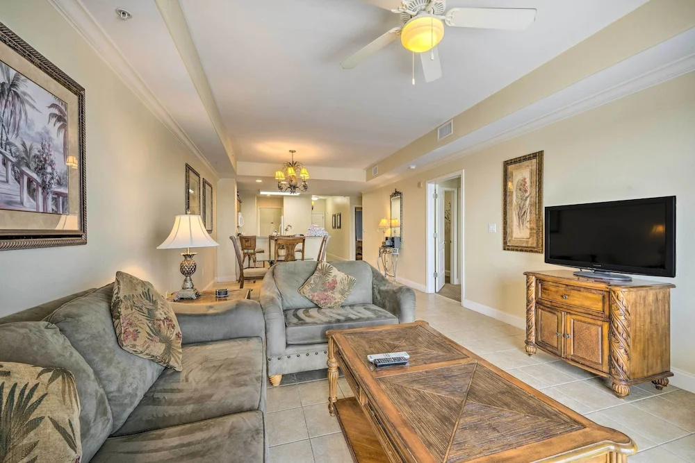 photo 1 of 1 Mi to Disney: Condo w/ Water-view Balcony!