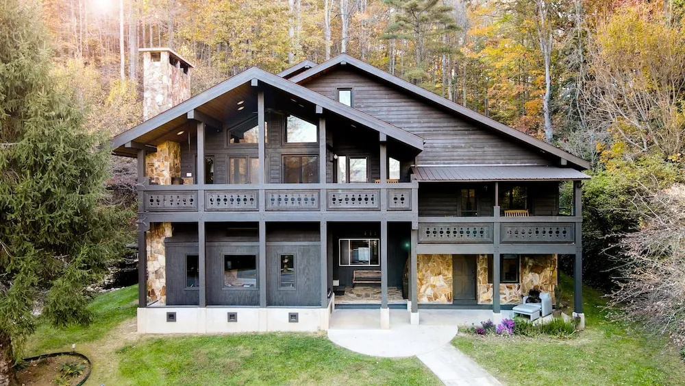 photo 1 of Outland Chalet & Suites Great Smoky Mountains