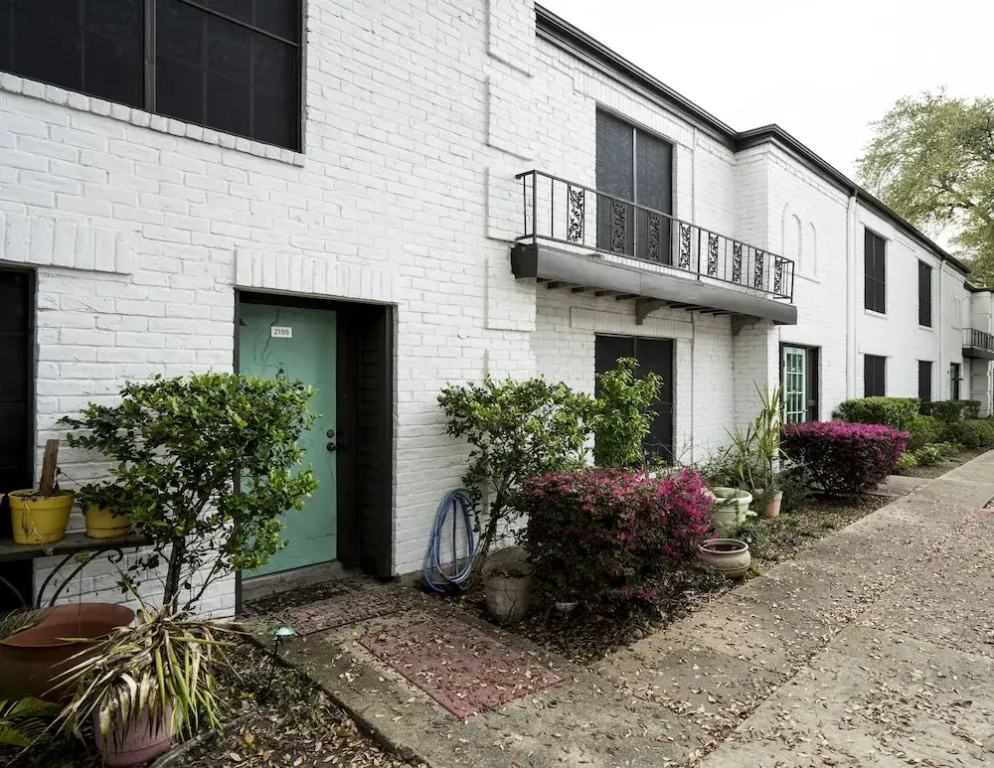 photo 1 of OYO Apartments at Establishment