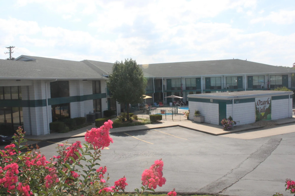 photo 1 of Ozark Valley Lodge