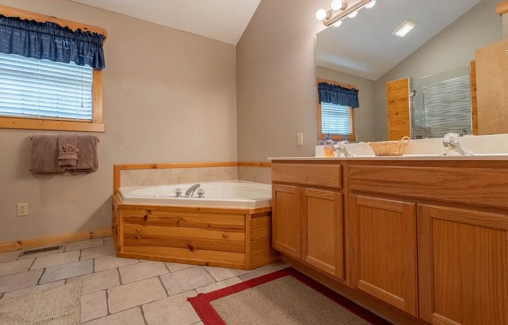 photo 1 of Ozarks Oasis 4 Bedroom Cabin by RedAwning