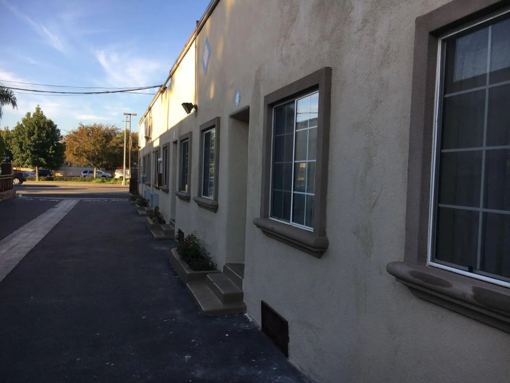 photo 1 of Pacifica Motel