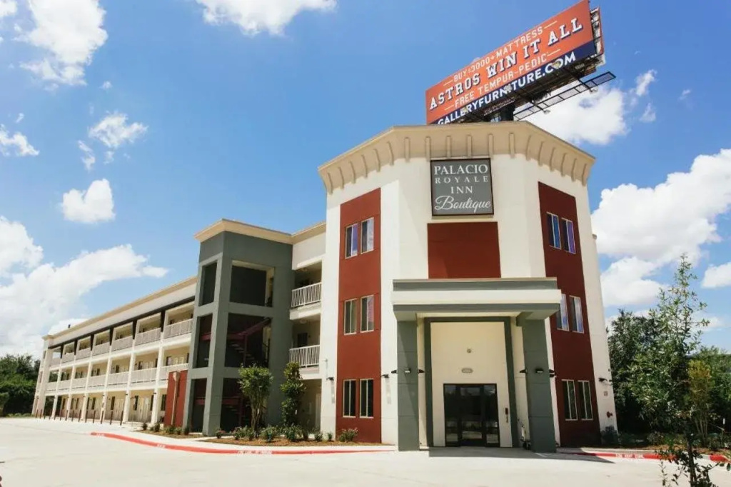 photo 1 of Palacio Royale Inn Boutique Katy