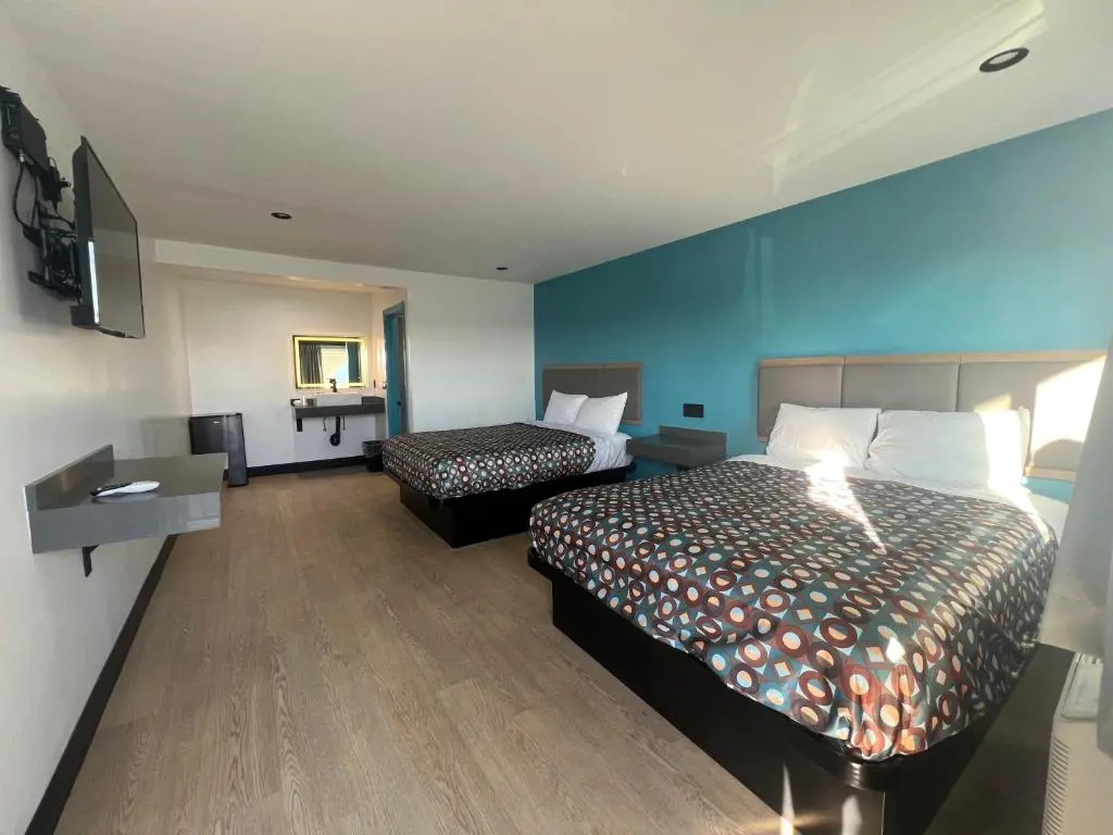 photo 1 of Arlo Motel