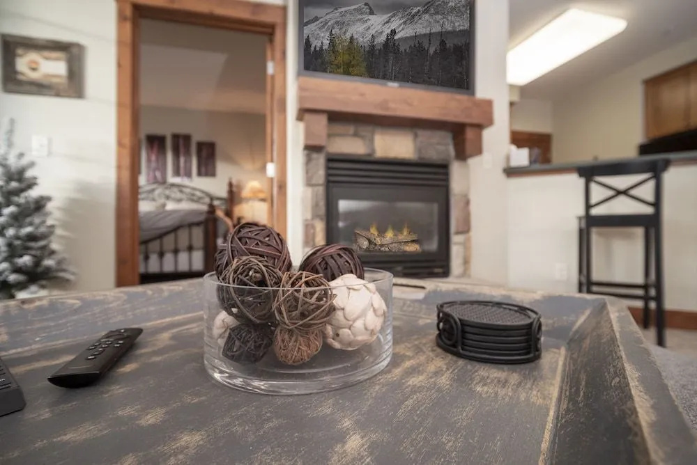 photo 1 of Palomino At Kicking Horse 2 Bedroom Cabin by Redawning