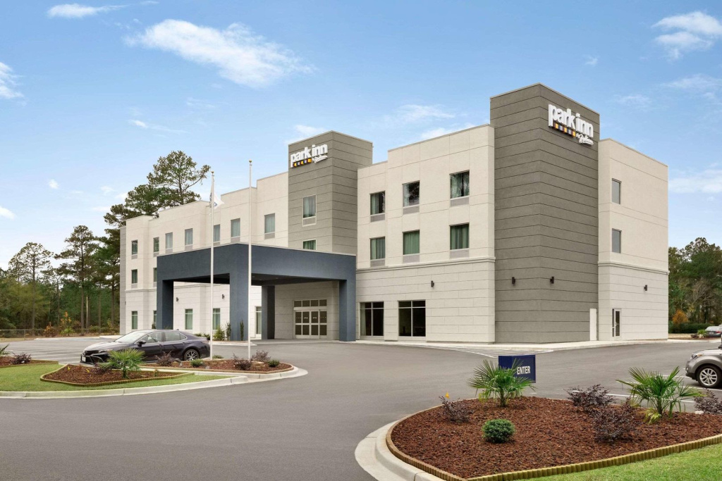 photo 1 of Park Inn by Radisson Florence, SC