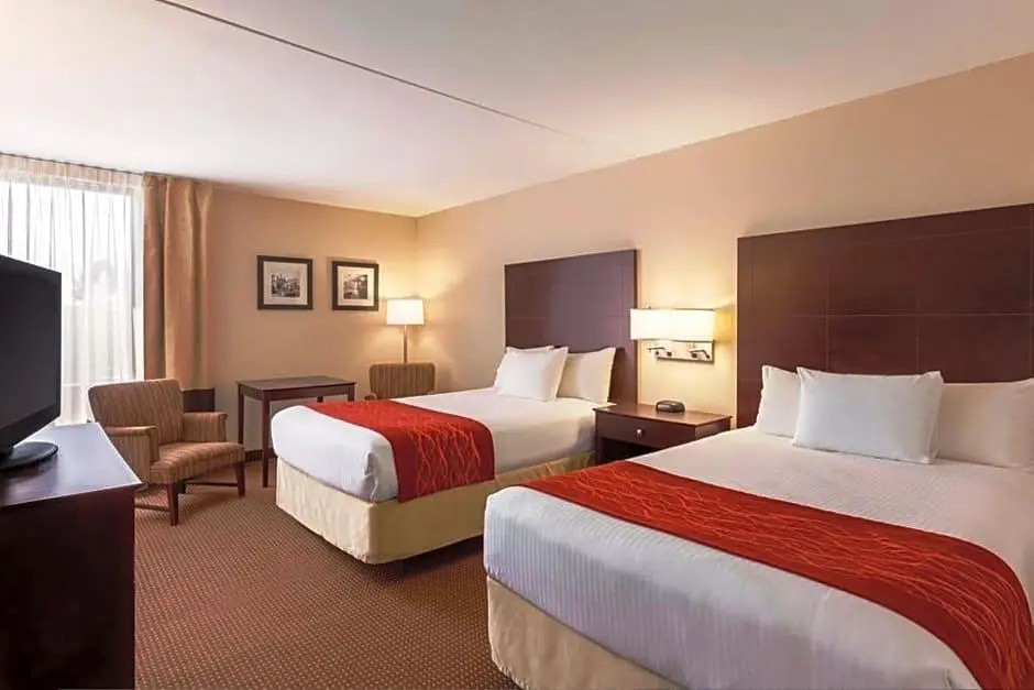 photo 1 of Park Inn by Radisson Williamsburg Historic