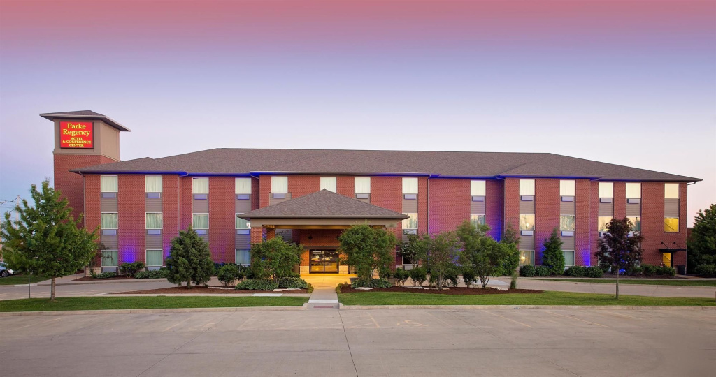 photo 1 of Parke Regency Hotel & Conf Ctr