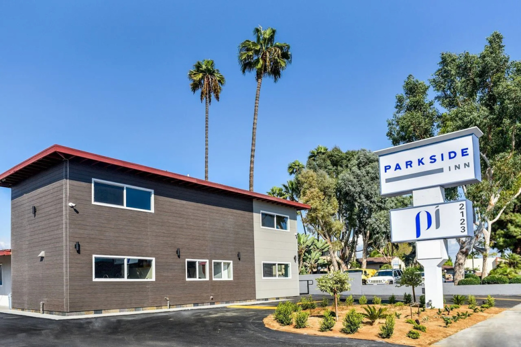 photo 1 of Parkside Inn Anaheim