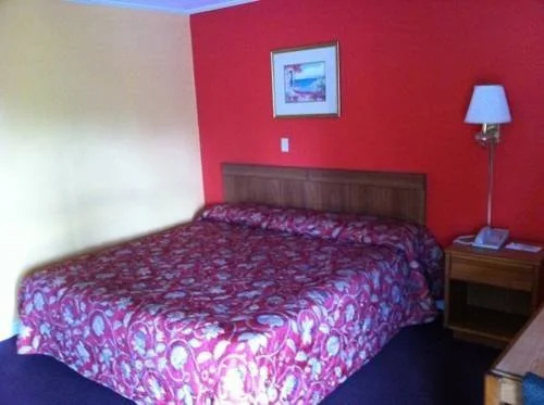 photo 1 of Parkview Motel