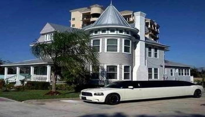 photo 1 of Parrish Grove Inn