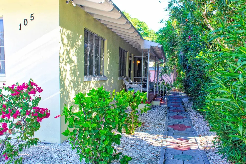 photo 1 of Pass-a-grille Beach Cottage 105-17b by Tech Travel