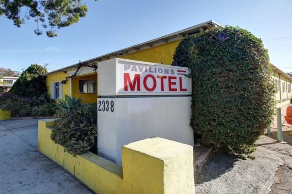 photo 1 of Pavilions Motel