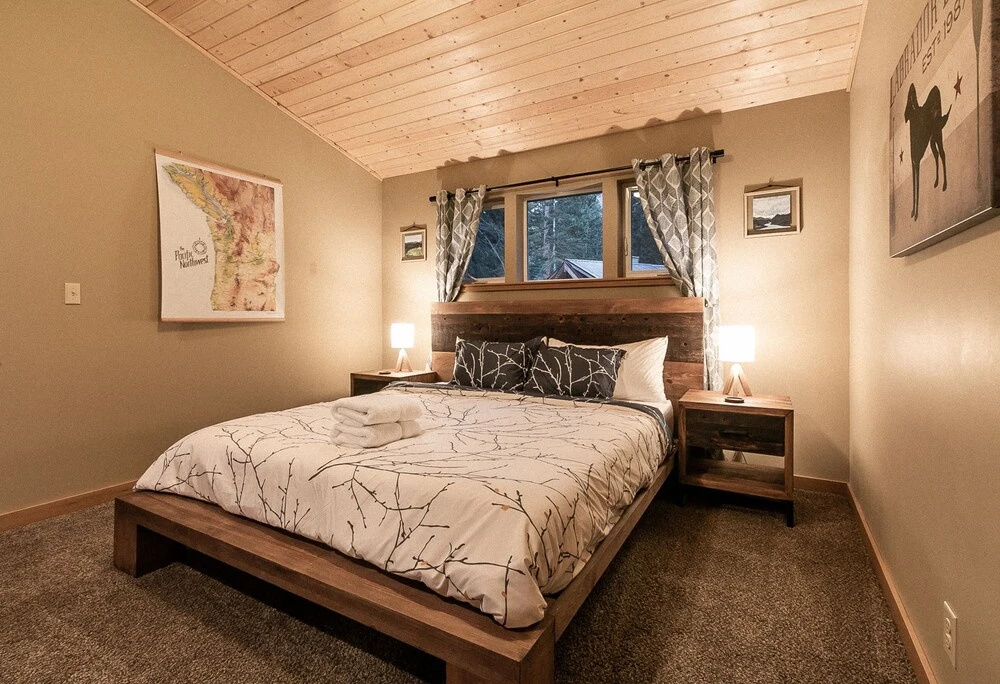 photo 1 of Paws in the Mountains Holiday home 2 NW Comfy Cabins