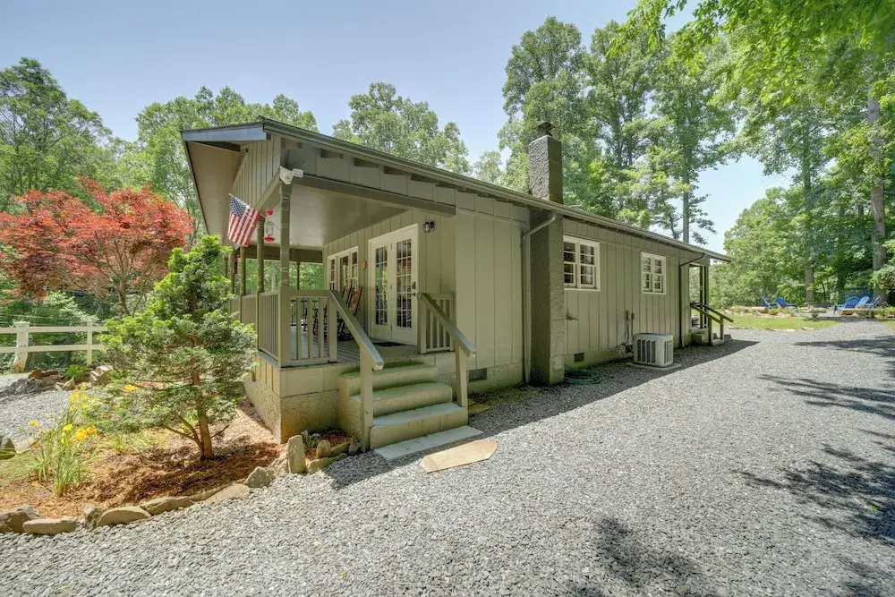 photo 1 of Dog-friendly Cottage w/ Deck in National Forest!