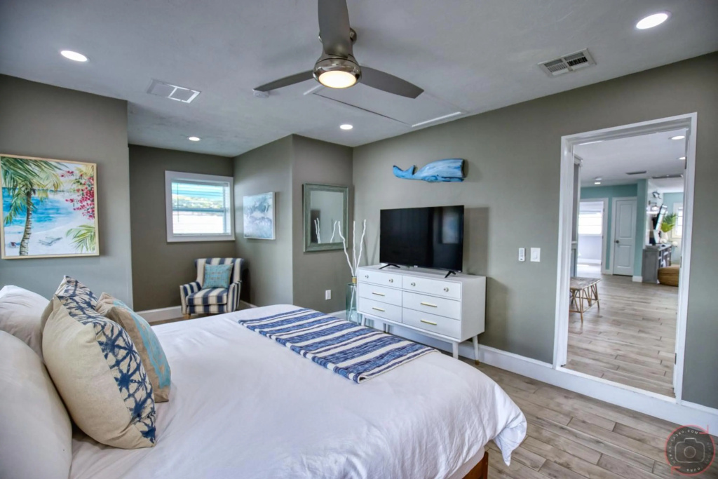 photo 1 of Peaceful, Hot Tub, Near Siesta Key, 3 Bed, 2 Bath