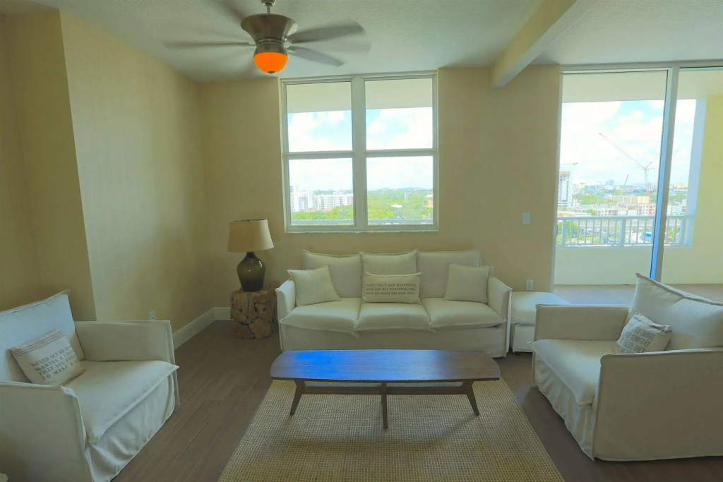 photo 1 of Pelican Residence at One Broadway