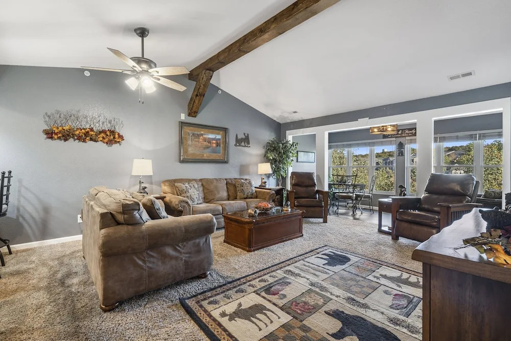 photo 1 of Penthouse Lodge - In Heart of Ozarks!