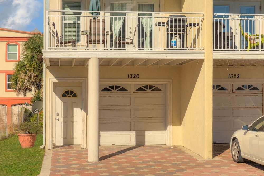 photo 1 of Pet Friendly Oceanviews Yellow A! Sleeps 6