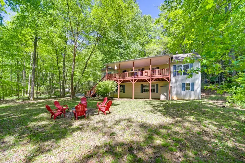 photo 1 of Pet-friendly Arden Retreat w/ Private Hot Tub