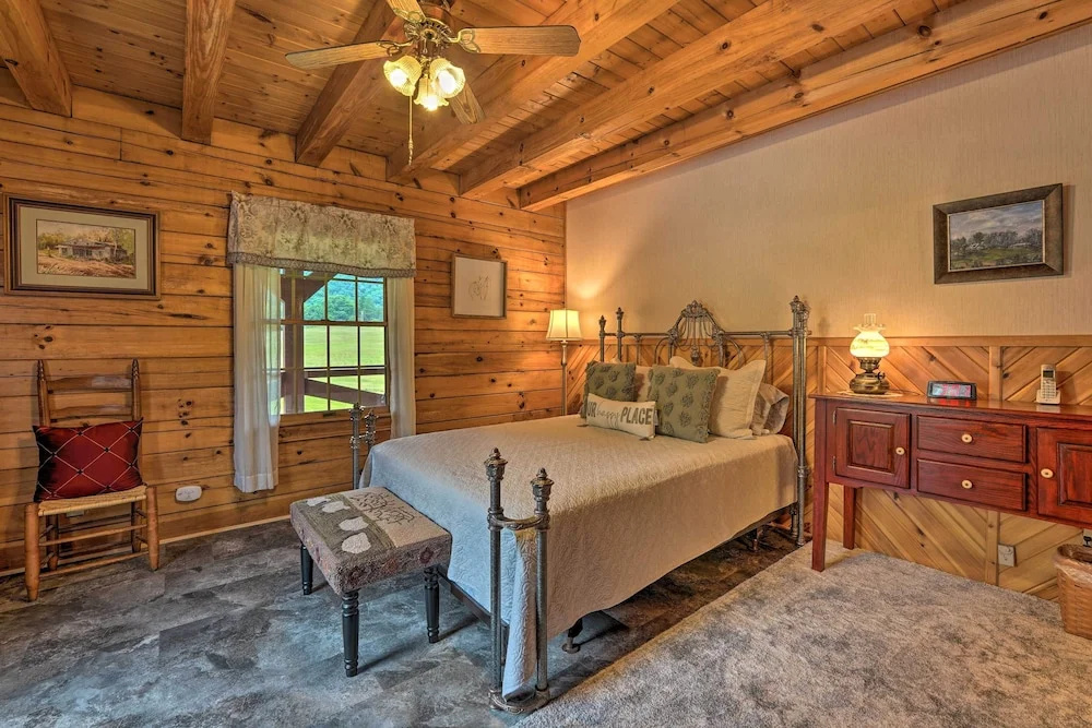 photo 1 of Pet-friendly Canton Cabin w/ Porch + Grill!