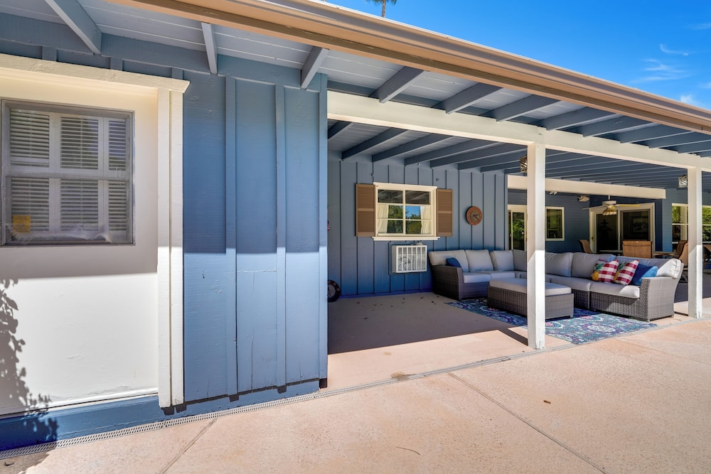 photo 1 of 10 Mi to Dtwn Phoenix: Studio w/ Outdoor Kitchen!