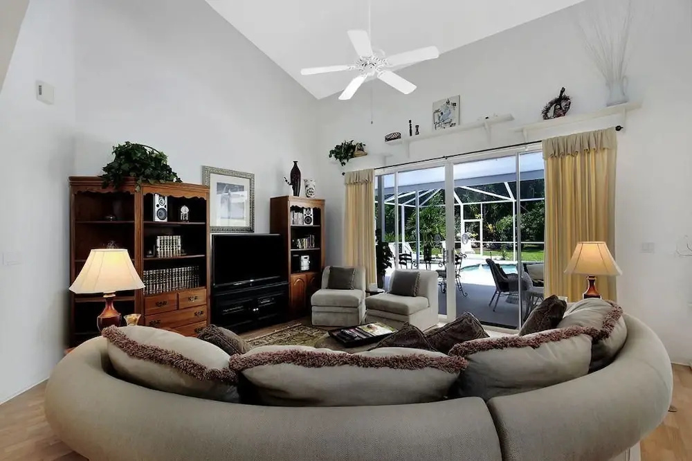 photo 1 of Piccadilly Cir Home